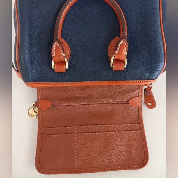 Dooney & Bourke, R28 AF, Boston Bag in Airforce Blue!!! - Picture 11 of 13